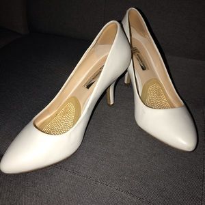 🎈SALE🎈 INC Gorgeous White heels!!